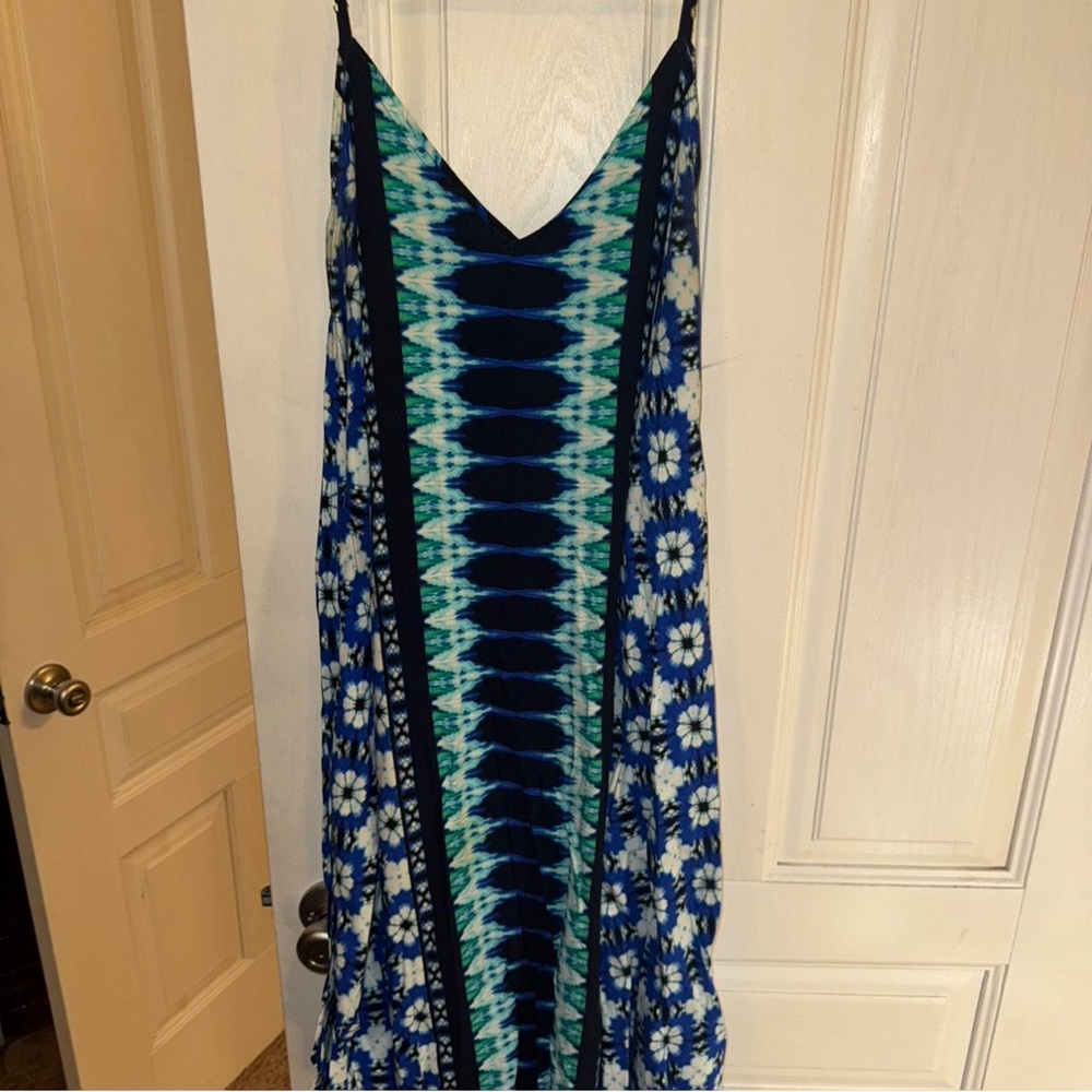Tommy Bahama Blue and White midi Dress